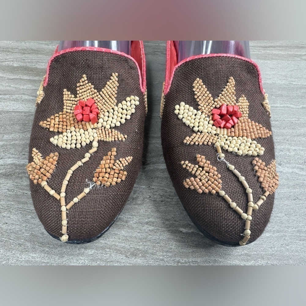 NEW* Beverly Feldman Beaded Canvas with Pink Snakeskin Trim Mules Womens Size 8 - Picture 2 of 12